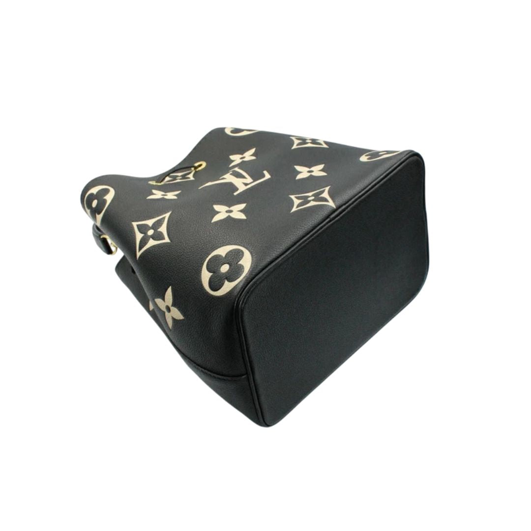 Louis Vuitton NéoNoé MM bucket bag