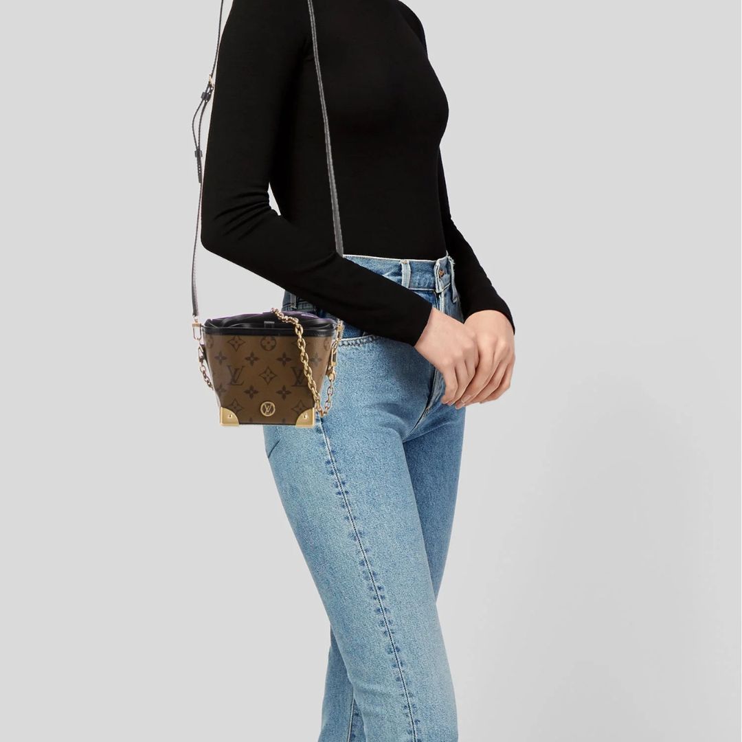 Louis Vuitton  Reverse Monogram Noe Purse