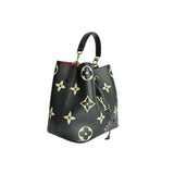 Louis Vuitton NéoNoé MM bucket bag