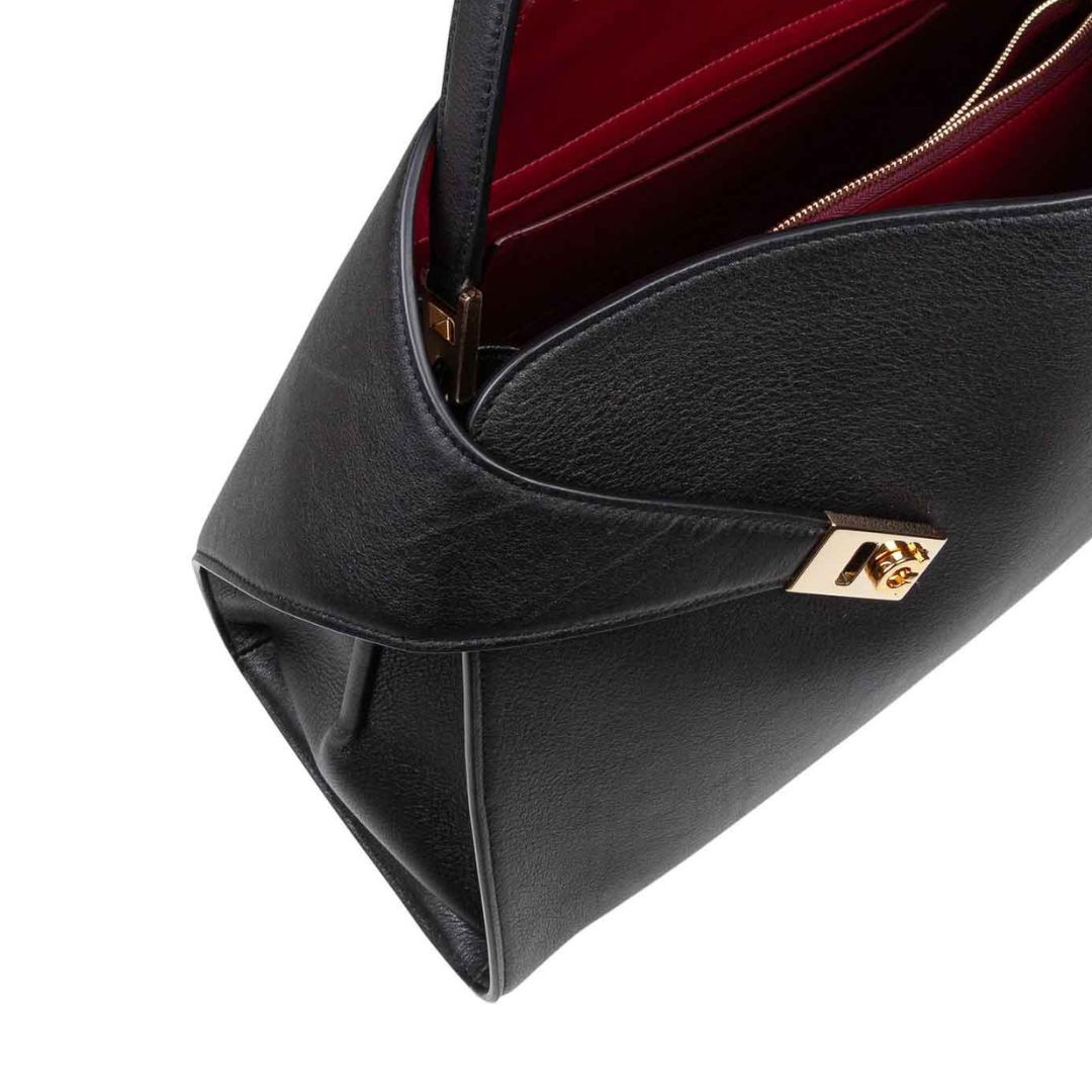 Ferragamo black leather 'Hug' shoulder bag